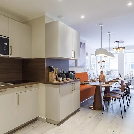 The Rosemary Eiffel Tower Apartment